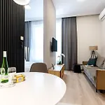 Ukiel Park 39 Przy Plazy Miejskiej - Klimatyzacja,free Parking,fv Lägenhet *