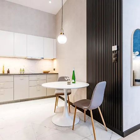 Ukiel Park 39 Przy Plazy Miejskiej - Klimatyzacja,free Parking,fv *