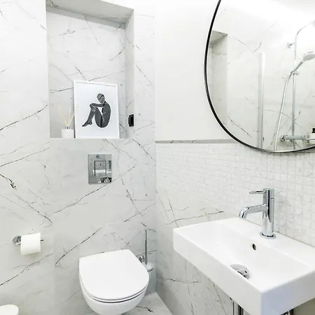 Ukiel Park 39 Przy Plazy Miejskiej - Klimatyzacja,free Parking,fv Lägenhet Olsztyn (Warmian-Masurian)